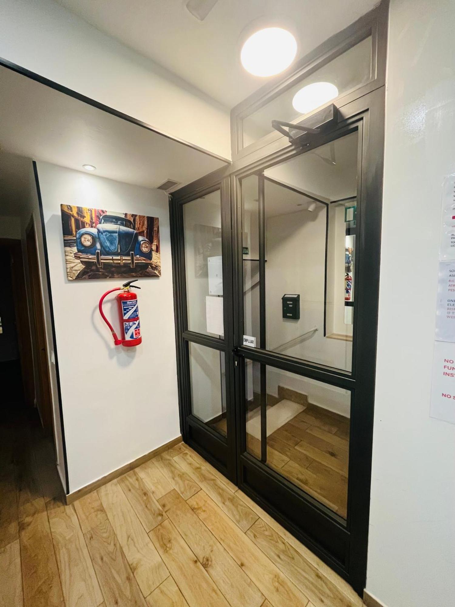 马德里 拉斯维加斯旅馆酒店 外观 照片